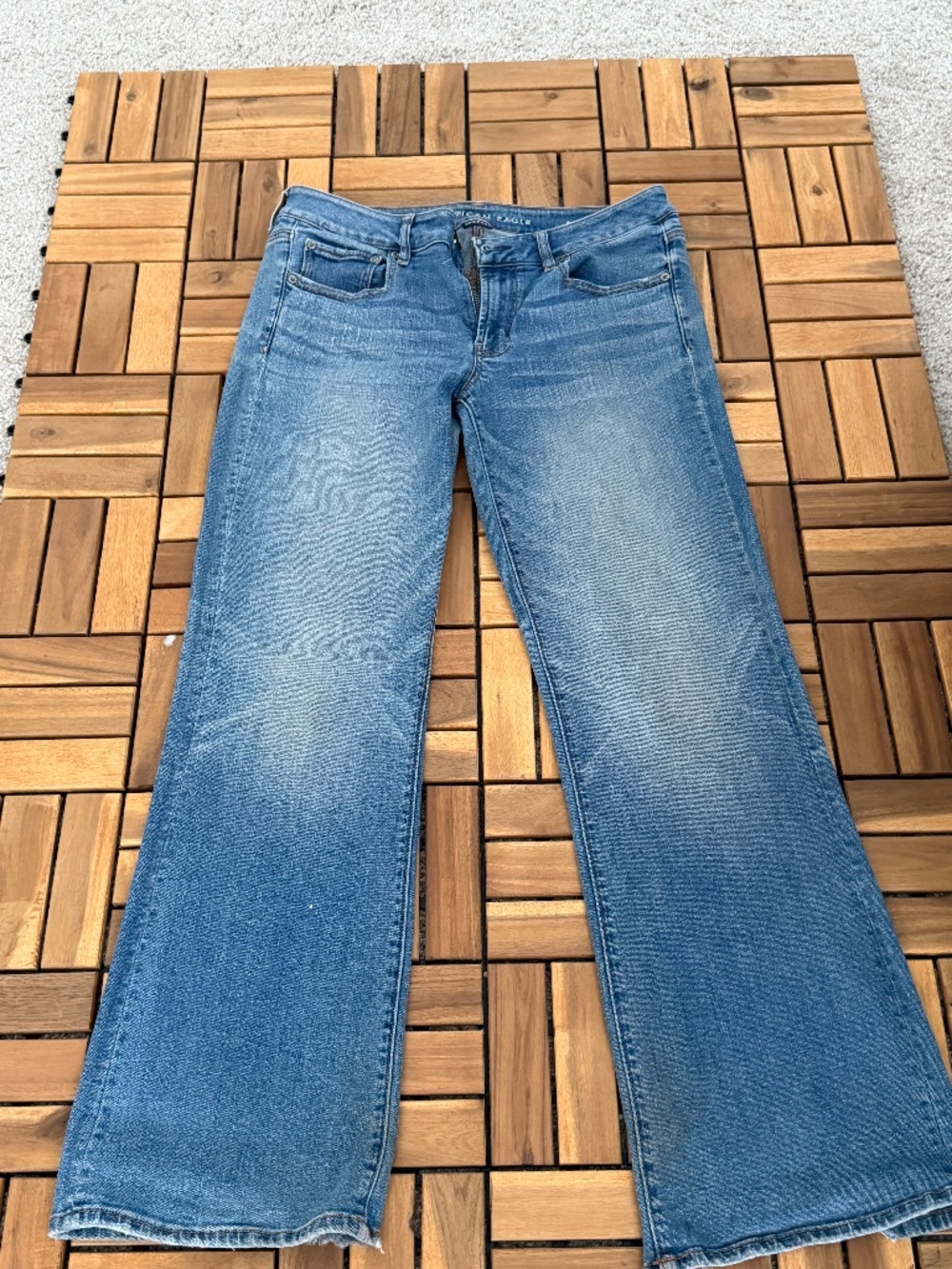 American Eagle Favorite Boyfriend Super Stretch Jeans Size 12 Regular Light Wash